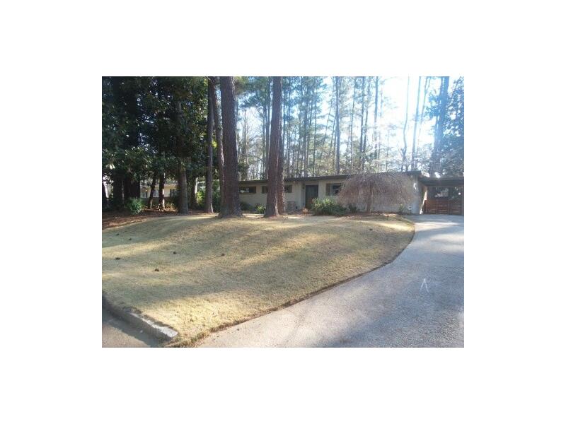 1963 Forest Green Drive Ne