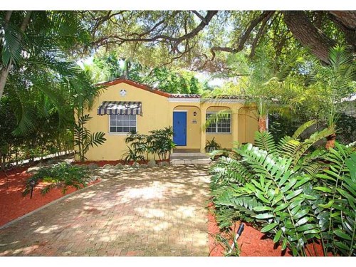 2462 INAGUA AV