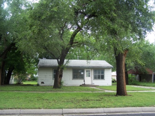 616 E 11th