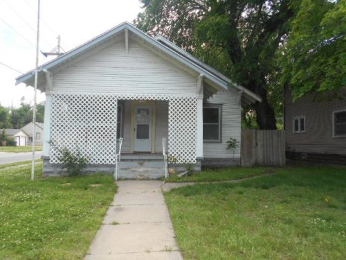 831 E Ave A