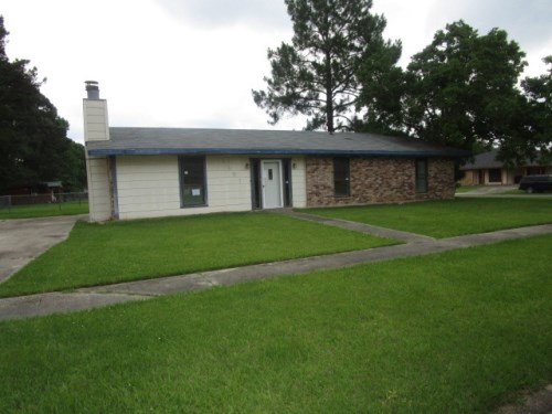 6607 Oak Glen Dr