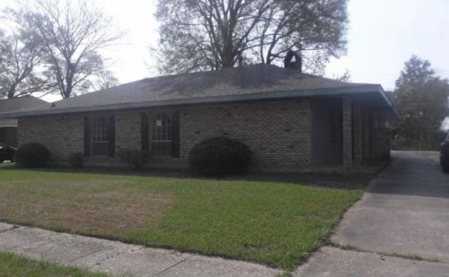 9434 E Graham Ave
