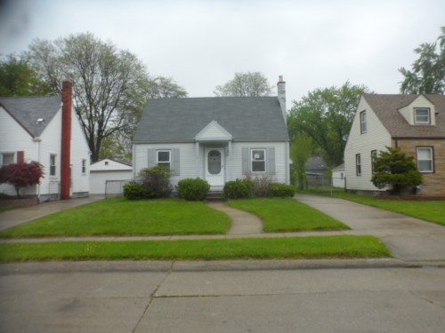 14737 Lincoln Ave