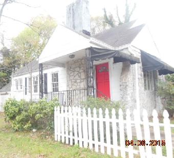 500 S Lovell Ave