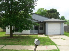 4116 Pepperbush Dr