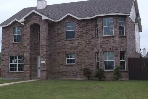 101 Hollow Tree Dr