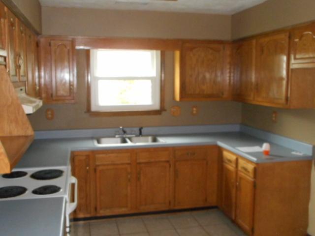 1512 Frost Rd
