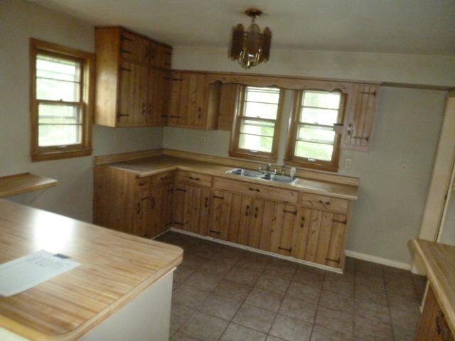 W184 S6549 Ruby Dr