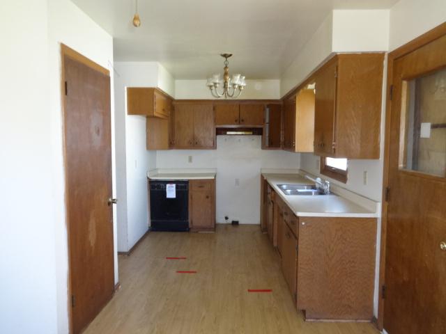 9124-9126 W Custer Ave