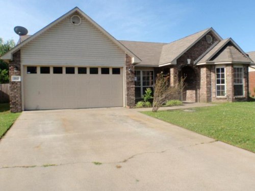 312 Chateau Dr