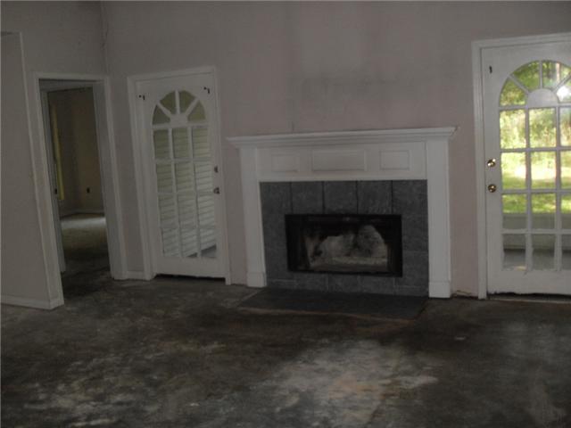 21342 Parker Dr