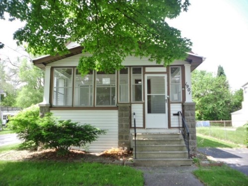 1901 Avon St