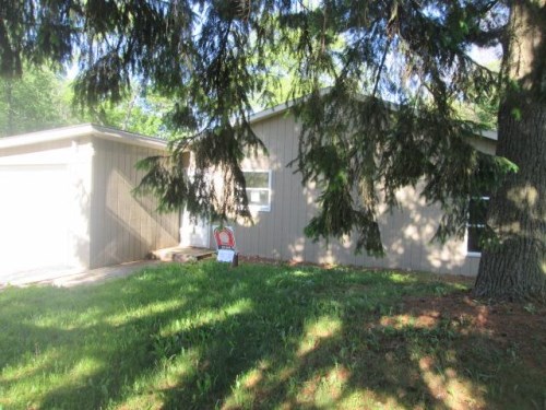 N2425 Tuskegee Dr