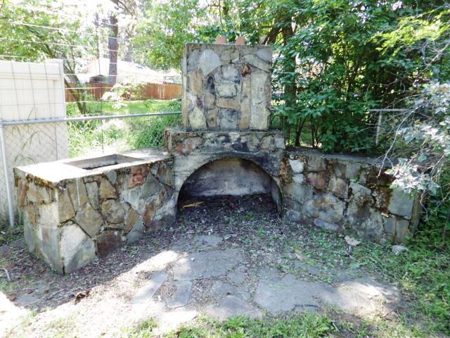 3220 E 16th Ave