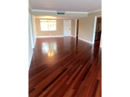 3611 OAKS CLUBHOUSE DR # 205