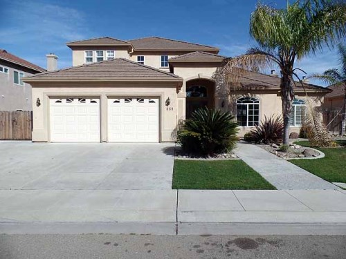 868 Sweet Pea Ln