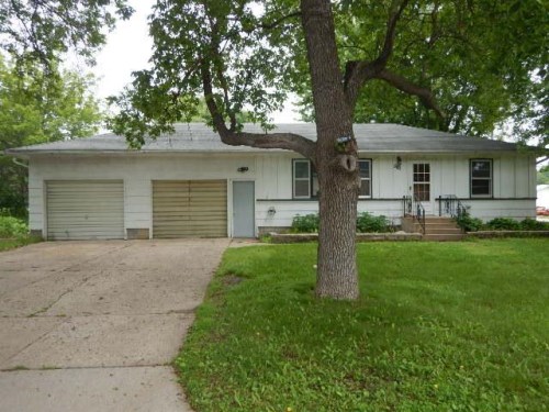 320 Flynn St