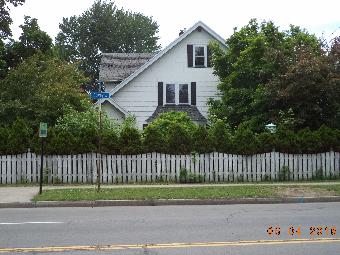 2621 Dewey Ave