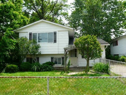 317 Warden Ave