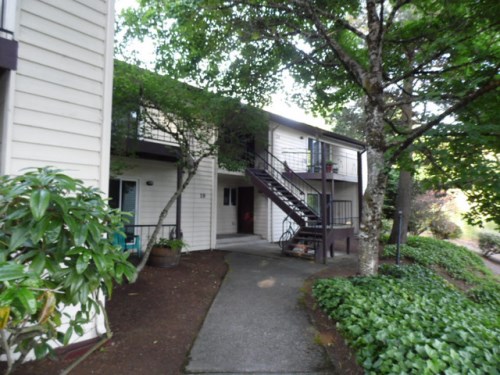 1040 SE Columbia Ridge Drive Unit #20