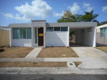 P-2 Lirios St. El Encanto