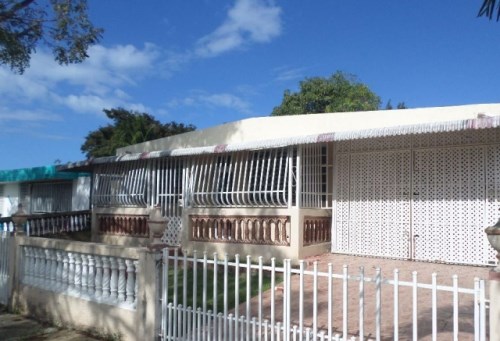 Urb Luquillo Mar Dd46 Calle A