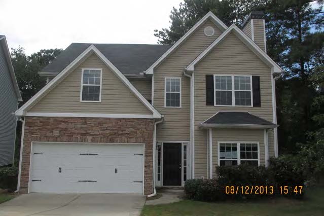 914 Lakeside Court