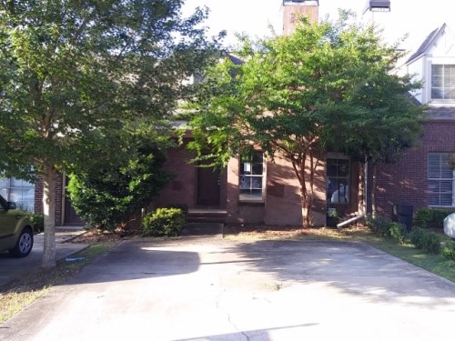 2331 Ridgemont Dr