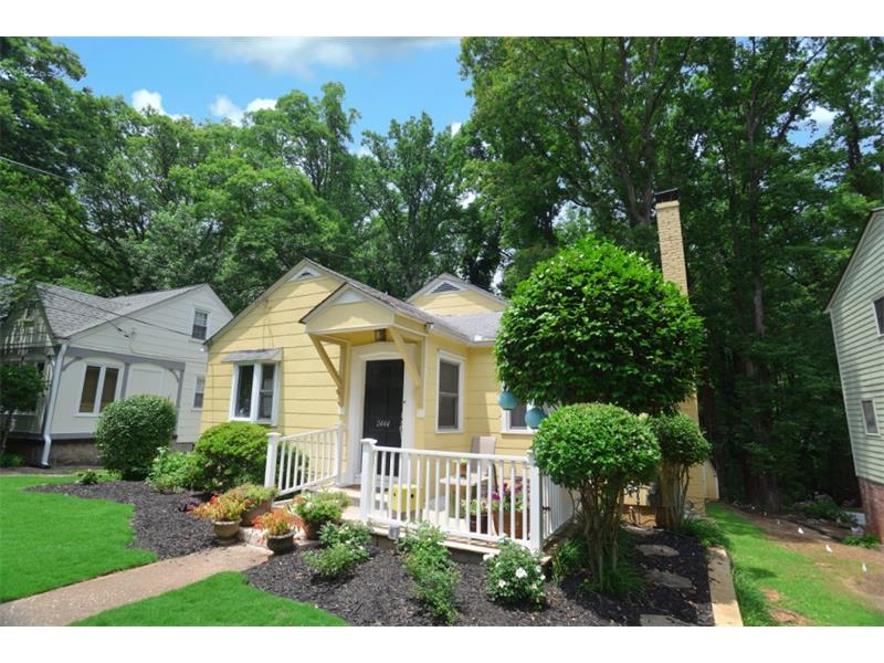 2444 W Woodland Circle