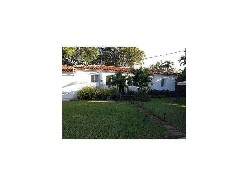 242 NW 93 ST