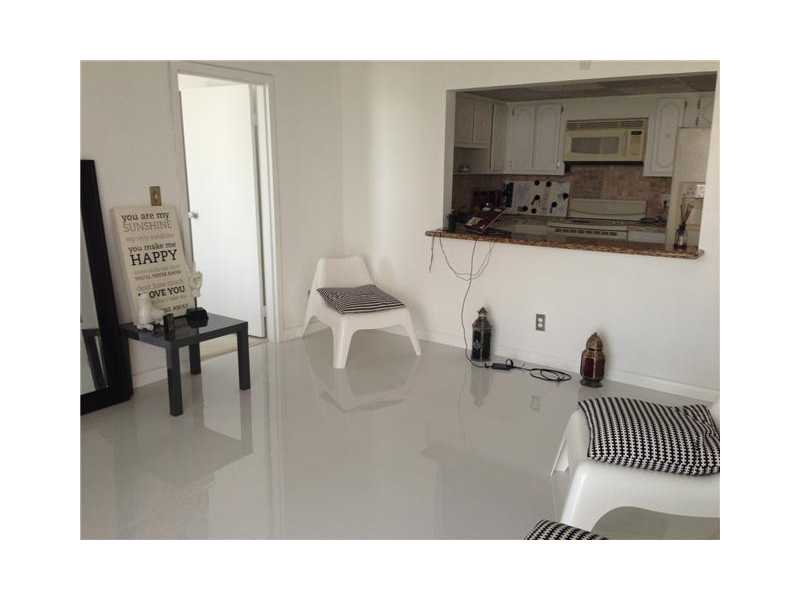 13499 BISCAYNE BL # 1407