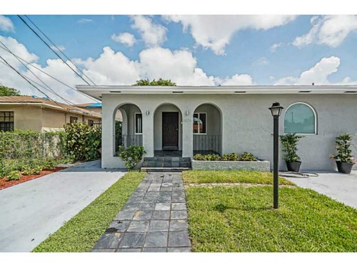 3075 SW 19 ST