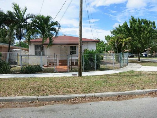 2501 NW 31 ST
