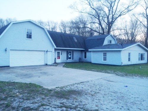 2519 Macarthur Rd