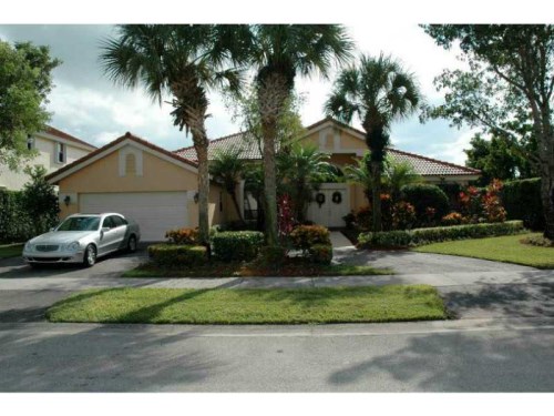 7595 NW 75 DR