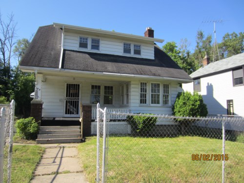 323 W Dayton St