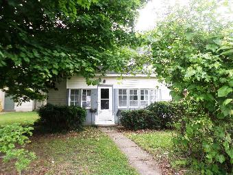 210-210 1/2 A St