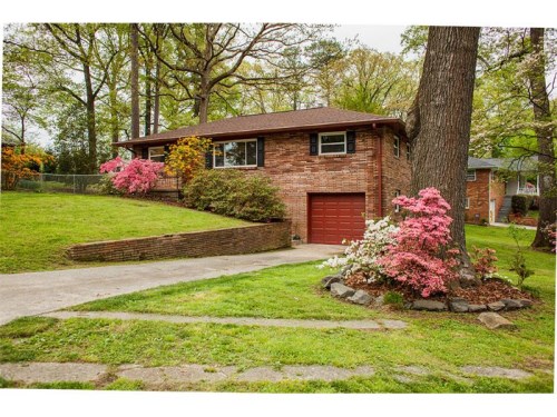 2317 Elmwood Circle Se