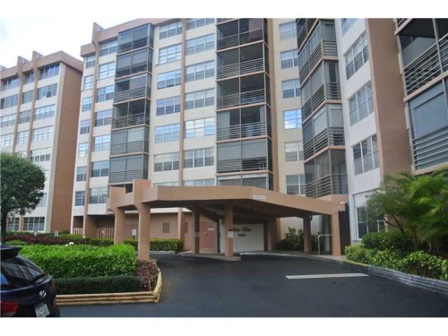 1000 SAINT CHARLES PL # 216
