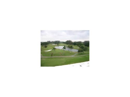 9500 N Hollybrook Lake Dr # 304