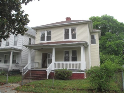 2120 Chestnut Ave