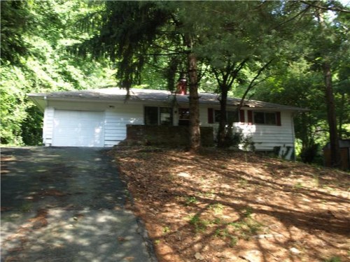 2411 Commonwealth Dr