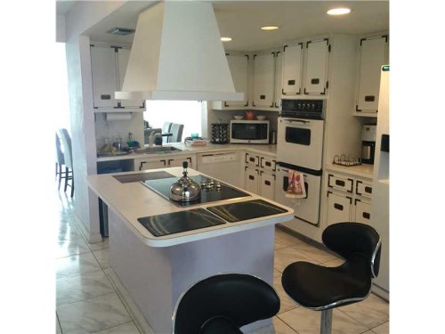 802 NE 26 AVE # 802