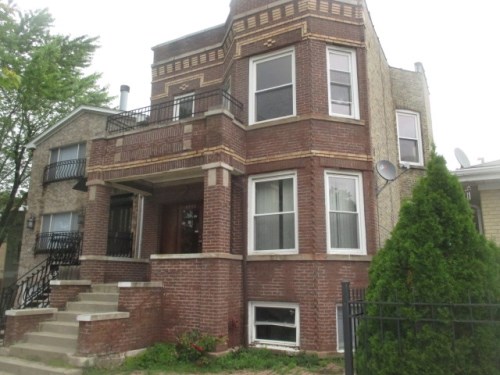 3239 N Kenneth Ave