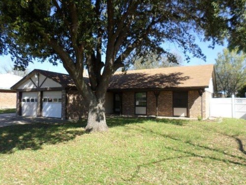 1301 Juniper Ln