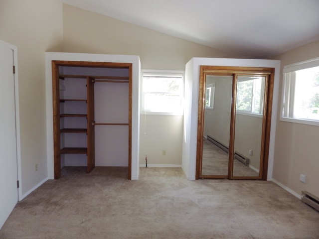 235 W Columbia Ave