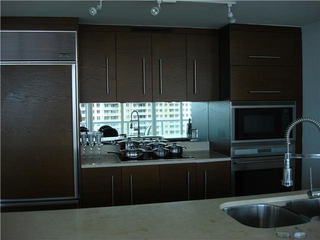 465 BRICKELL AV # 2601