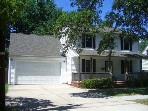 206 Beechwood Ave