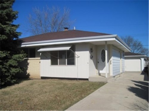 2513 Donna Ave