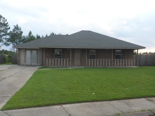 10717 Plummer Cir